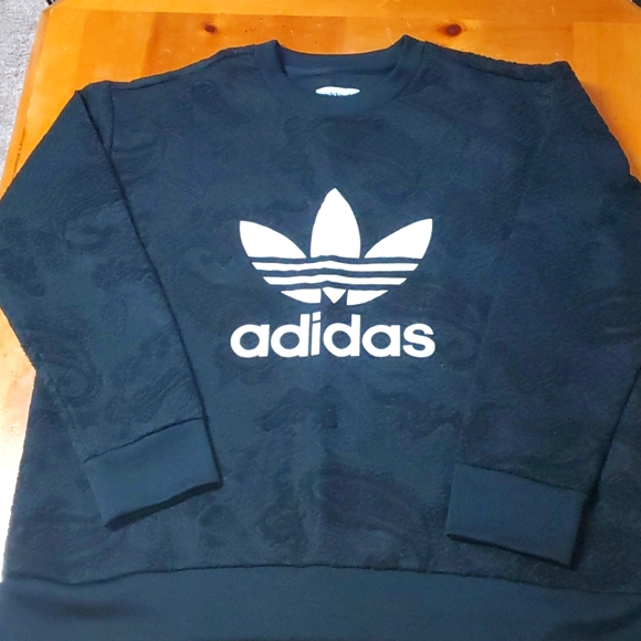 adidas Tops - Adidas Black Sweatshirt with Paisley print size L